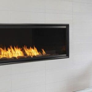 fpdotcom Artisan-Linear-60-in-vent-free-fireplace-in-white-wall-in-modern-living-room-with-views-to-outdoor-patio 960x456-jpg